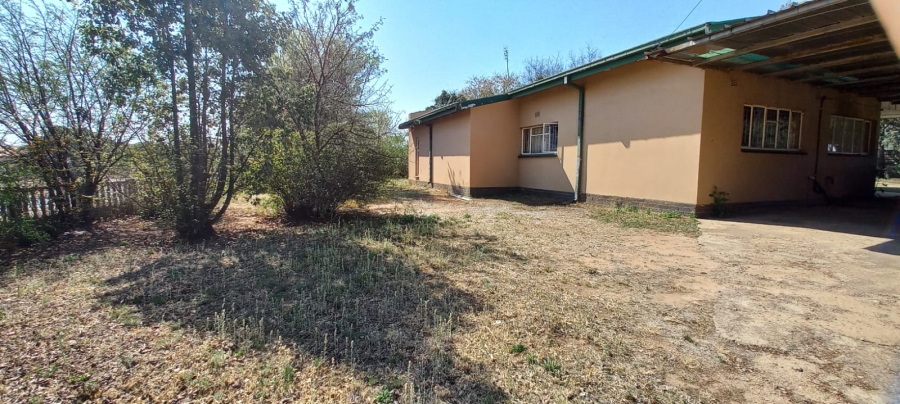 3 Bedroom Property for Sale in Roosheuwel Ext 2 North West